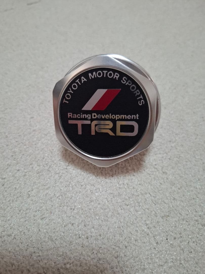 TRD　オイルフィラーキャップ　当時物（ワンタッチ式）
