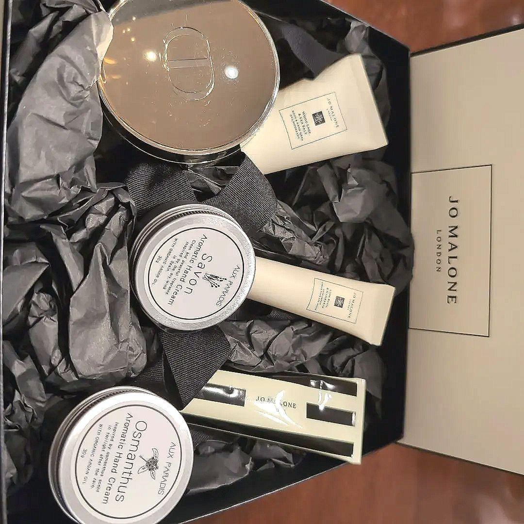 【新品（ポーチ付）】Jo Maloneオゥパラディセット　【美品】Diorケース