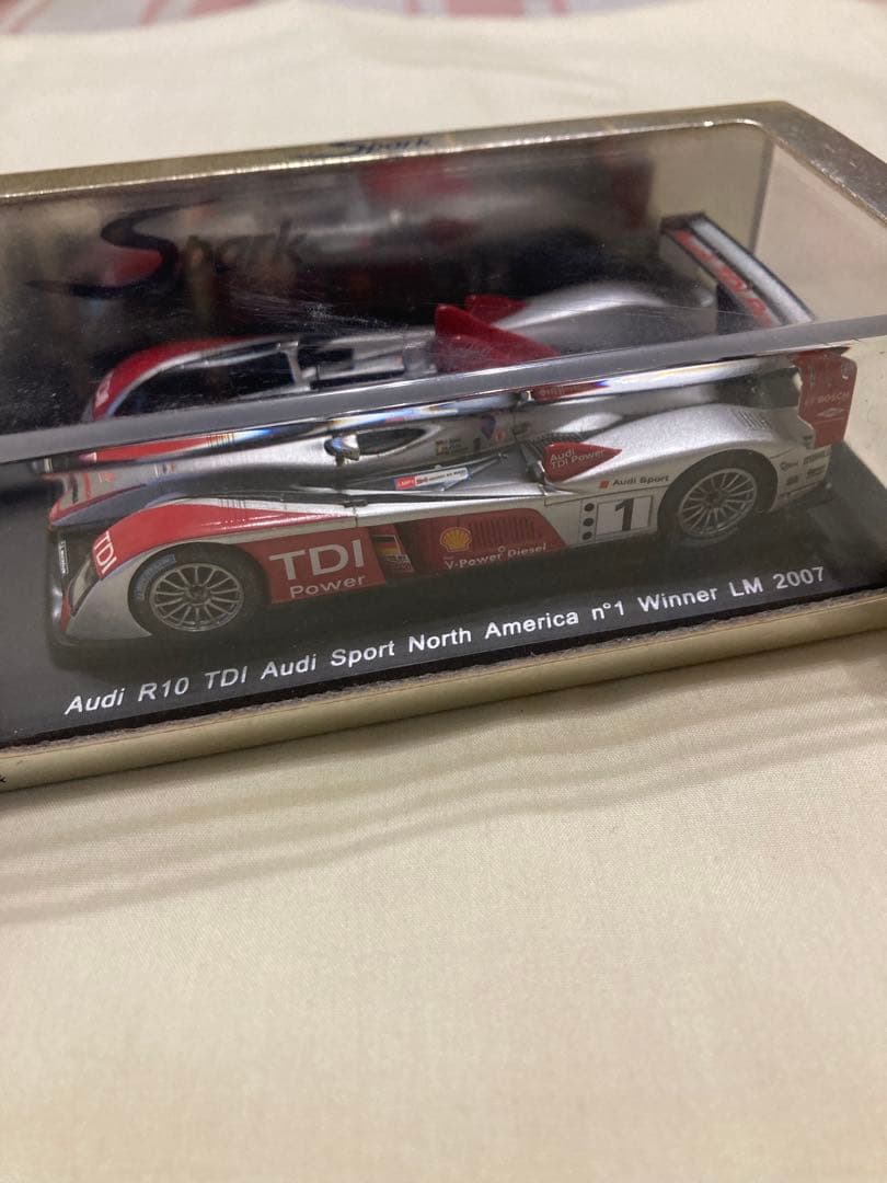 スパーク 1/43 アウディ R10 TDI LM2007 No.1 優勝