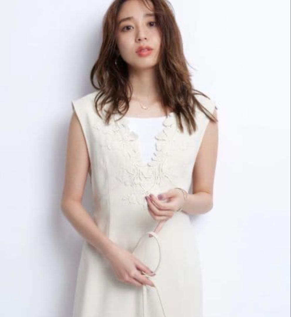 JUSGLITTY 《有楽町マルイ限定》レースVネックジャンスカ　オフ白