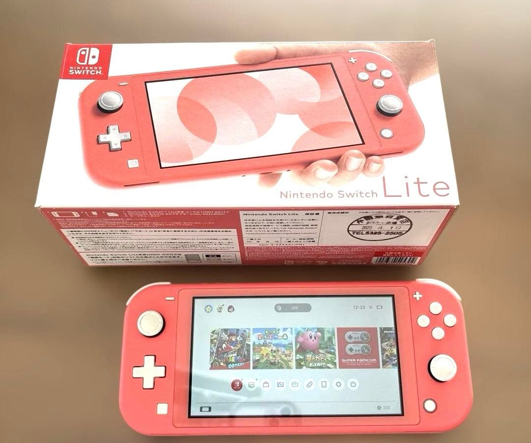 Nintendo Switch Lite コーラル