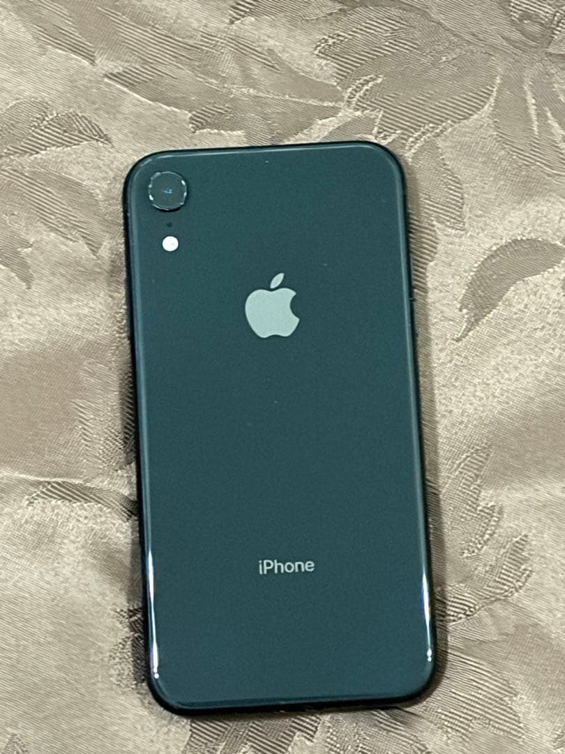 津*田様 iPhone XR 本体　128G 黒　美品