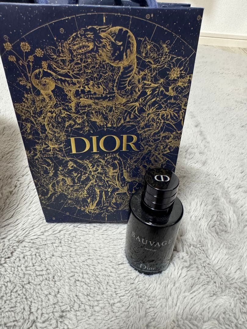 Dior Sauvage ブラック 香水 ギフトバッグ付き