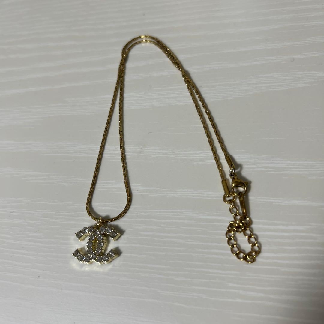 CCロゴペンダントネックレス