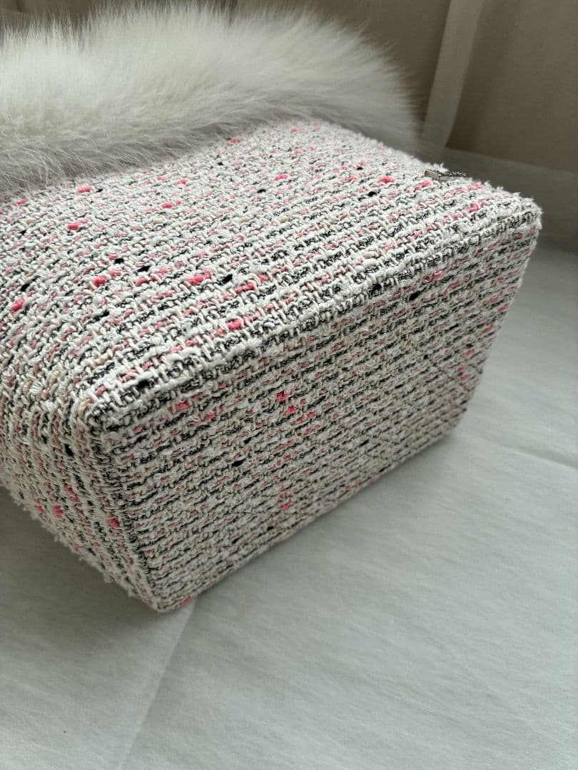 最終価格　ルネ　Rene　ブローチ付きファー付きバッグ