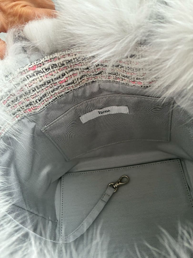 最終価格　ルネ　Rene　ブローチ付きファー付きバッグ