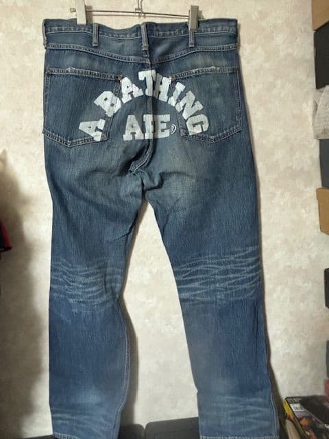 A BATHING APEデニム ロゴペイント
