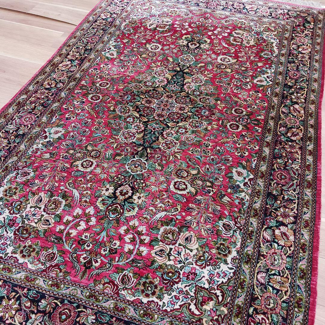 Y3009 ペルシャ絨毯 クム産 シルク100% 手織り81万ノット