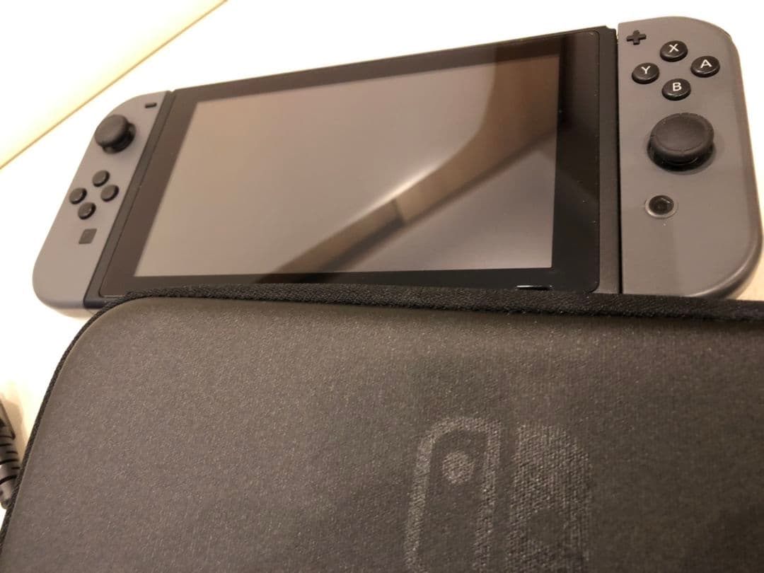 【最終お値下げ】Nintendo Switch本体 任天堂 美品 おまけ付き