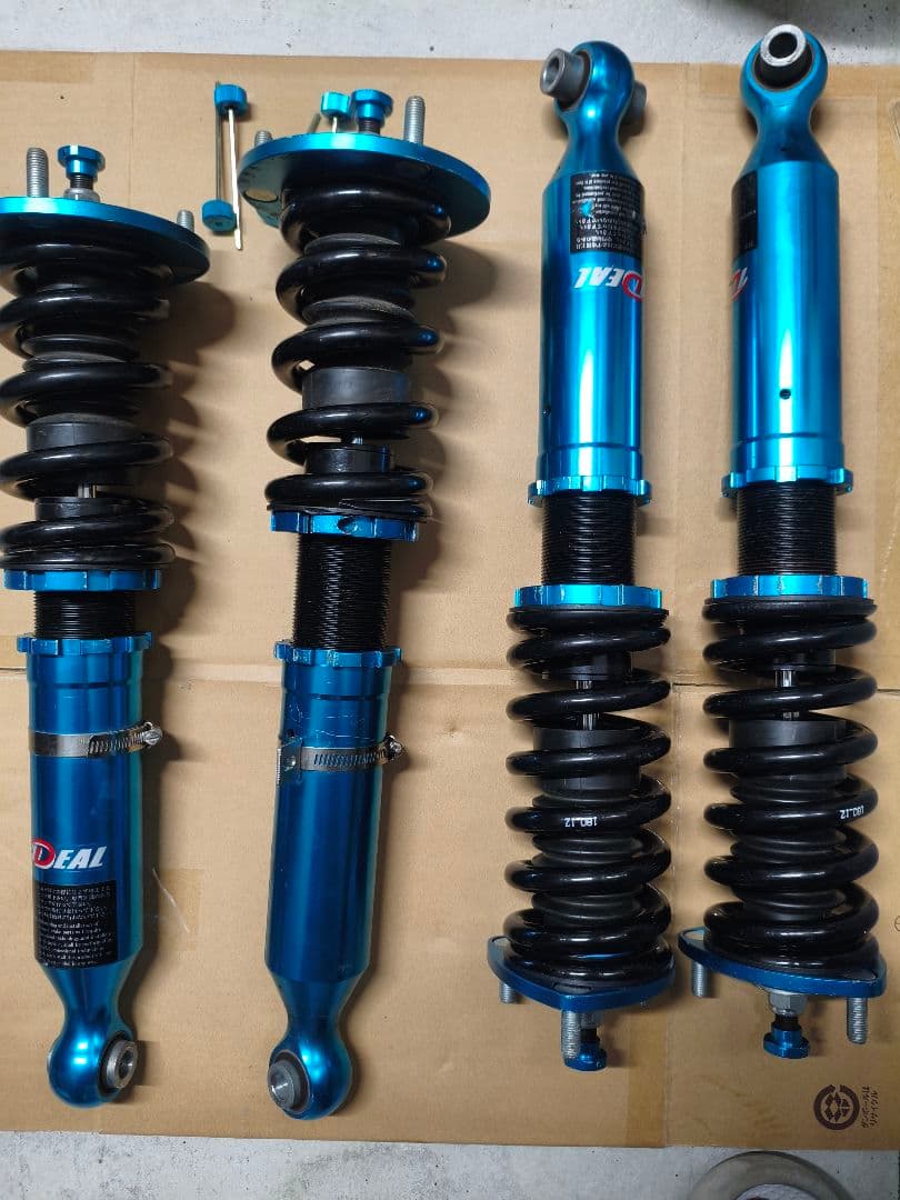 イデアル　車高調　トゥルーヴァ　マークx　クラウン　レクサス　gr系流用