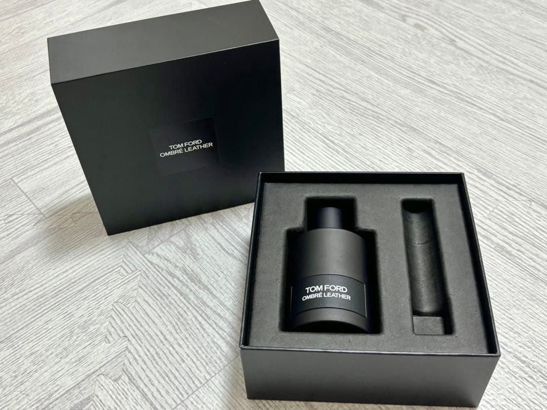 【新品同様】TOMFORDトムフォード香水　オンブレレザー100ml