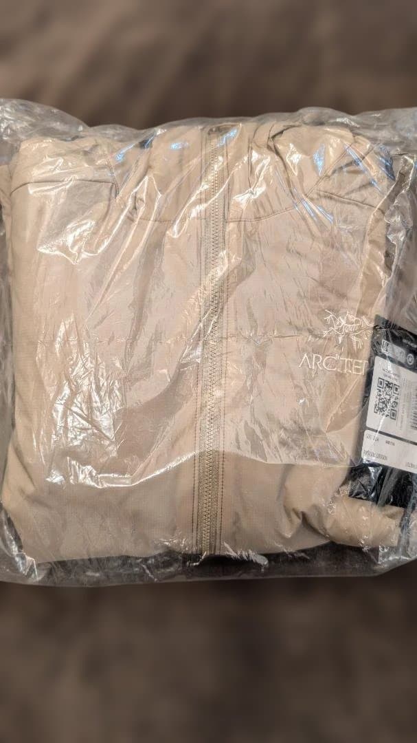 Arc'teryx Atom Hoody サイズS 新品未使用