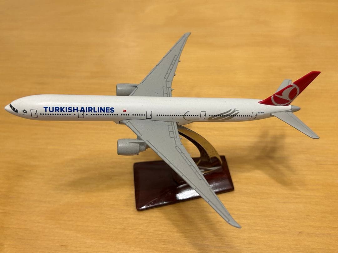 トルコ航空 航空機モデル 約30cm スタンド付き