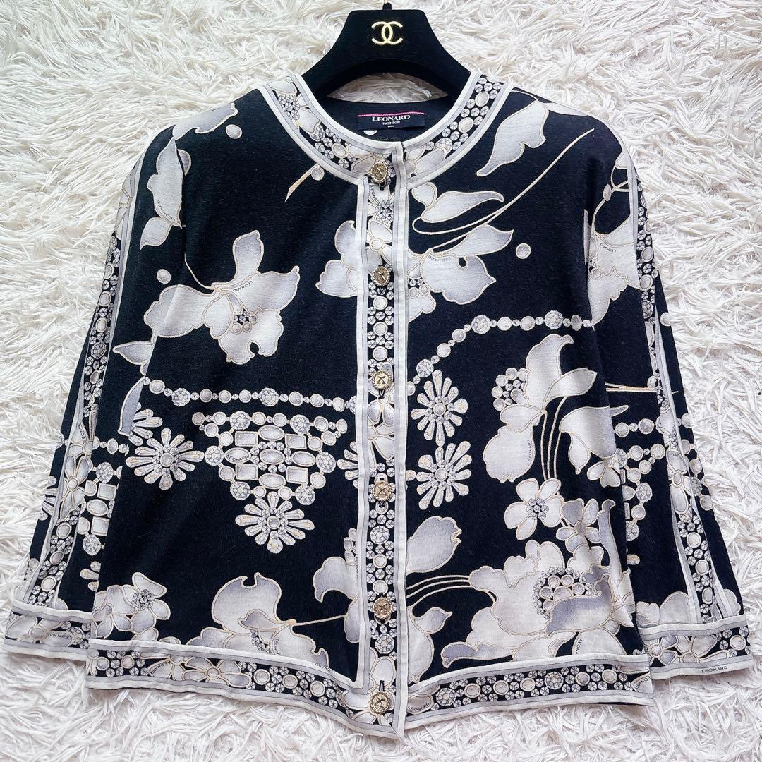 極美品✨レオナール 長袖 カーディガン 金釦 ロゴ トリム 肩パット M