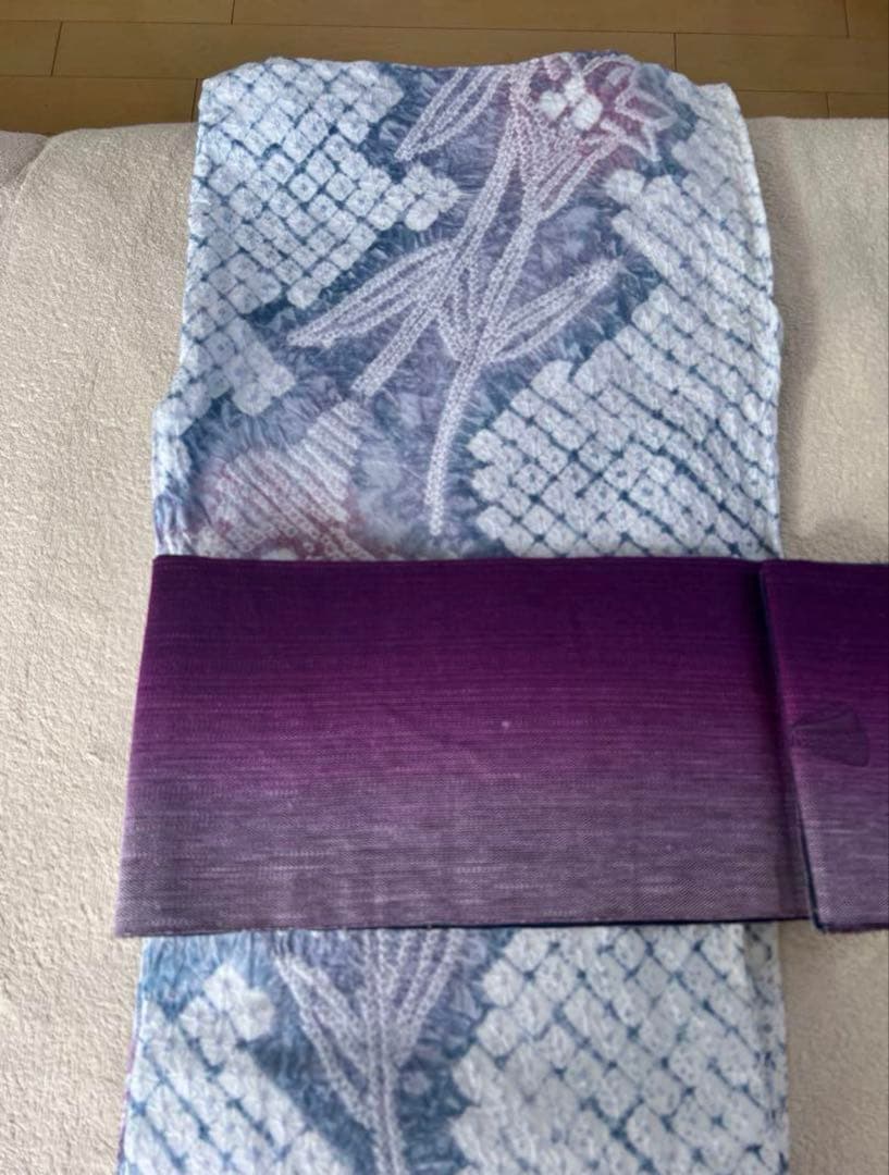 絞り浴衣 淡いカラー浴衣 白に淡い赤紫、淡いブルー 帯セット