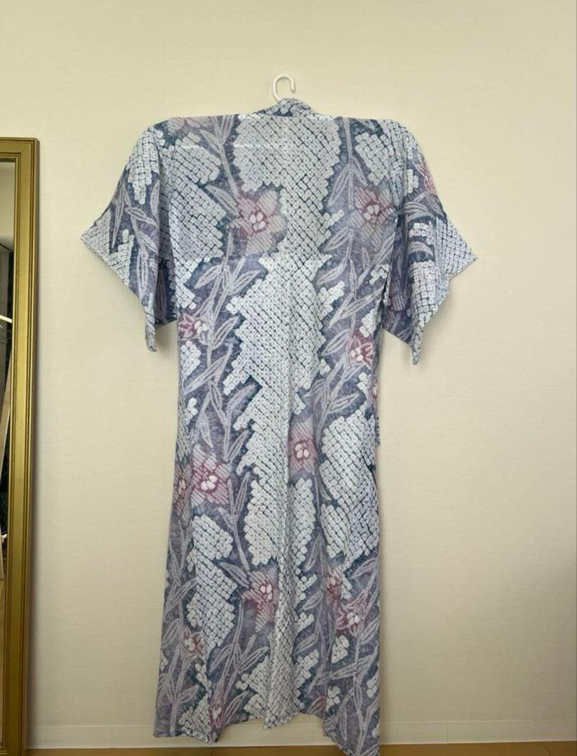 絞り浴衣 淡いカラー浴衣 白に淡い赤紫、淡いブルー 帯セット