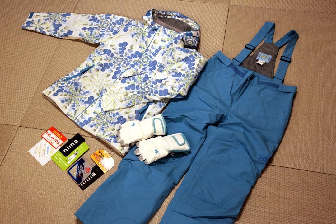 【超美品】nima ジュニアスキーウェア／150／グローブ付