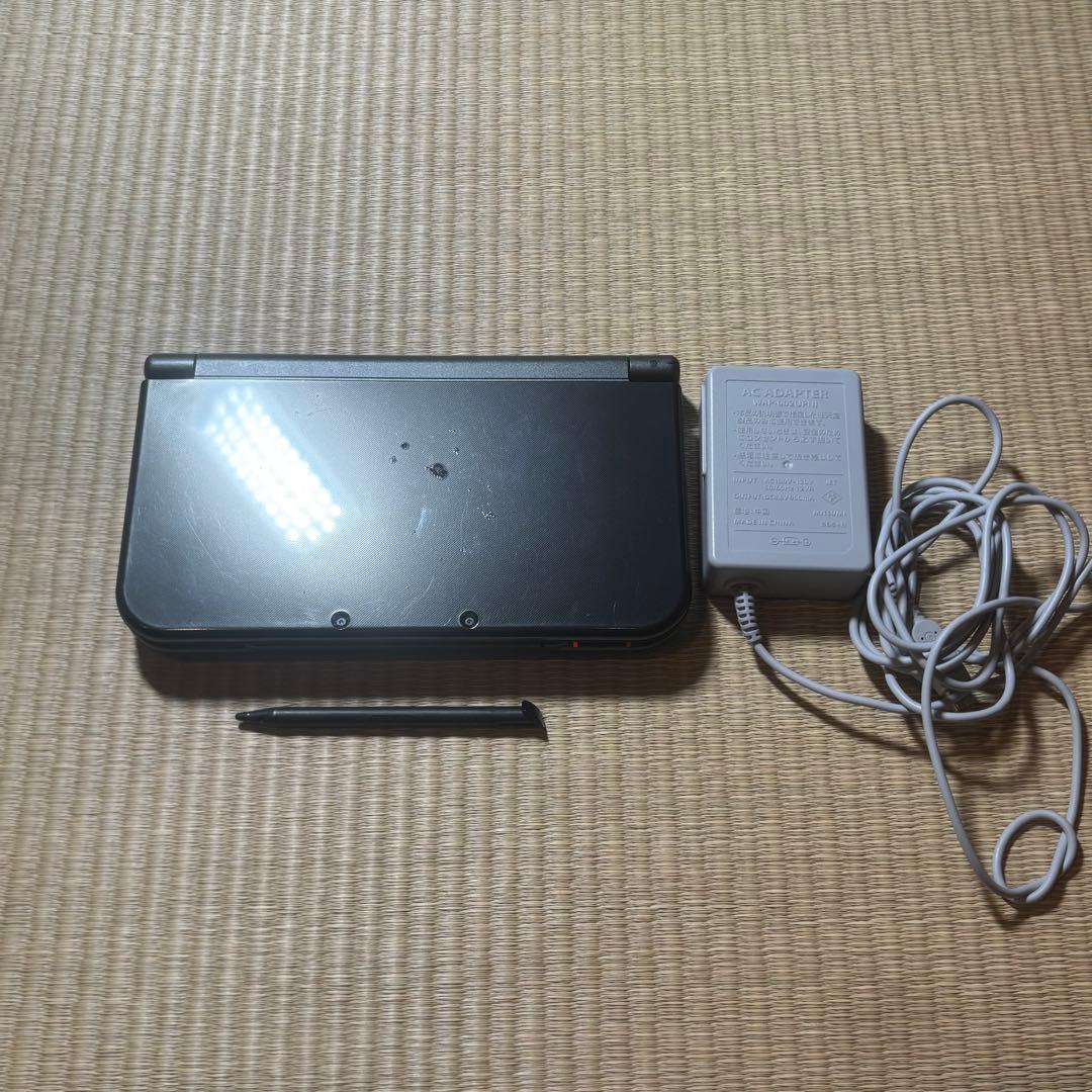 New Nintendo 3DS LL メタリックブラック動作良好 充電器付き