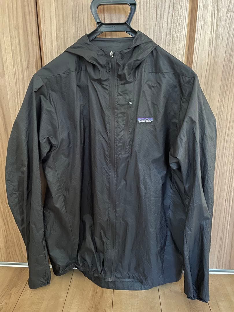 patagonia フーディニジャケットLサイズ