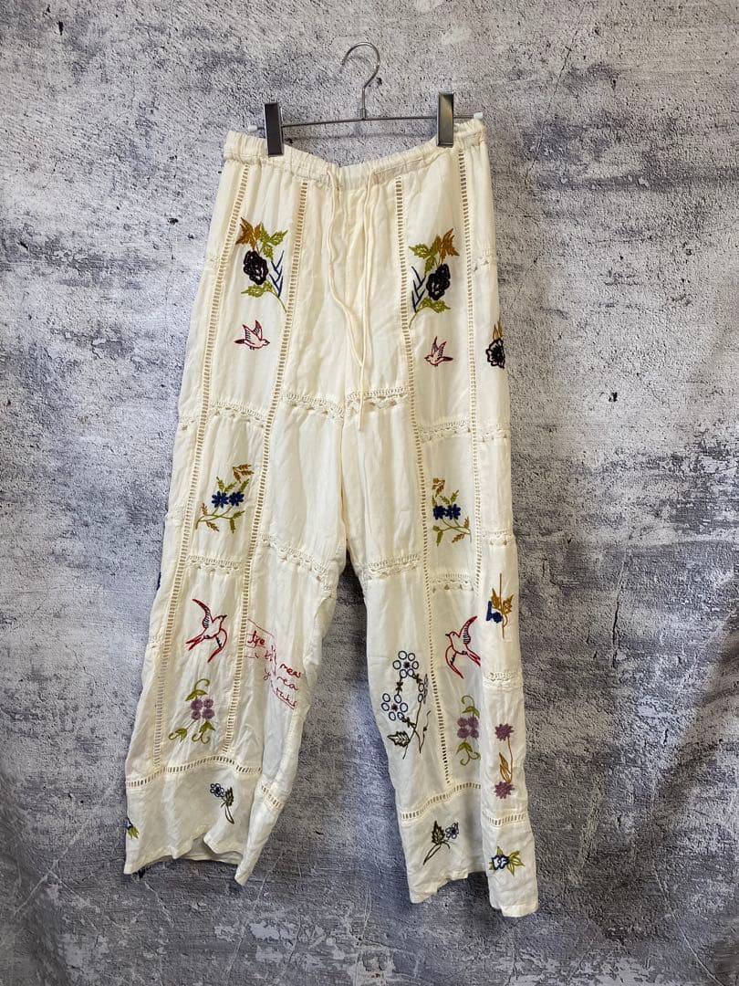 トゥデイフル　刺繍パンツ