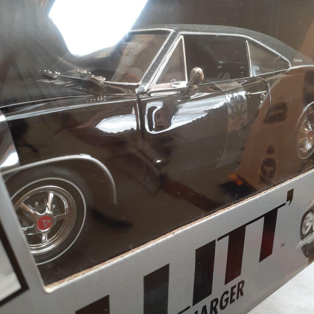 映画ブリッド劇中車2台セット1/18。