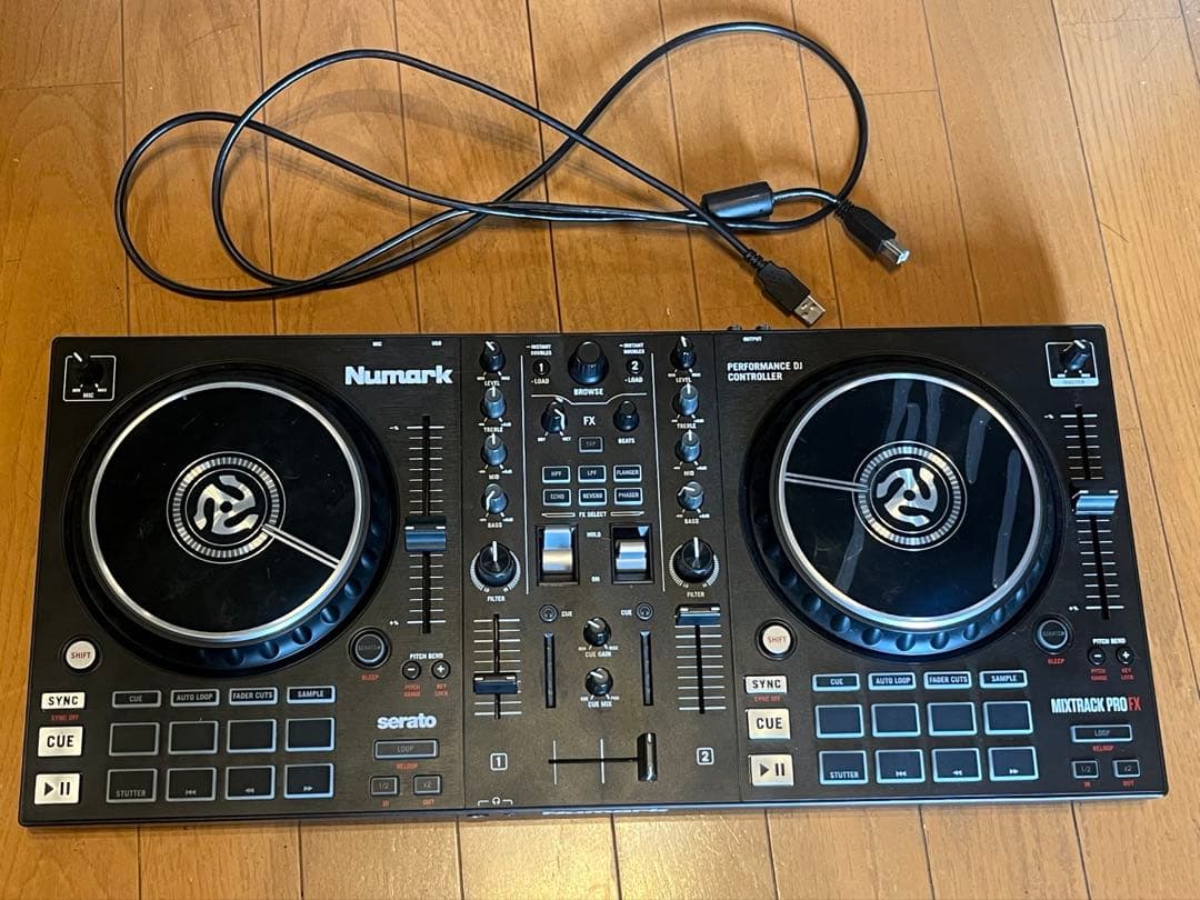 numark MIXTRACK PRO FX DJコントローラー