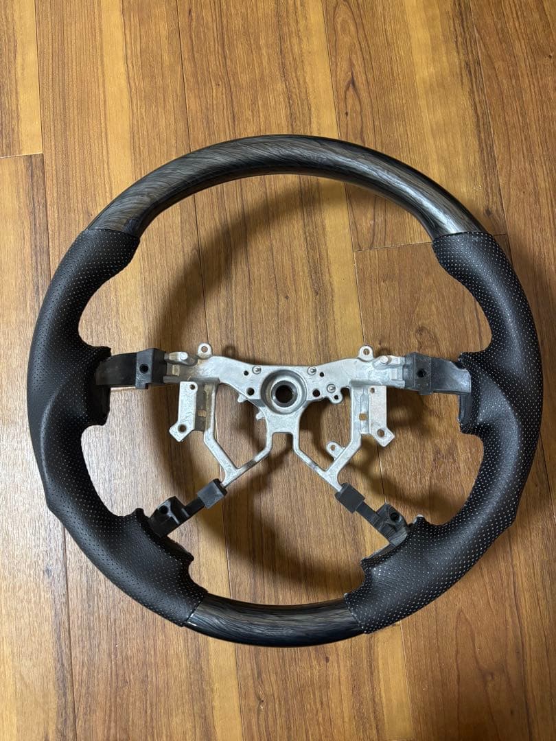 トヨタ　200系 ハイエース　4.5.6.7.8.型　ハンドル