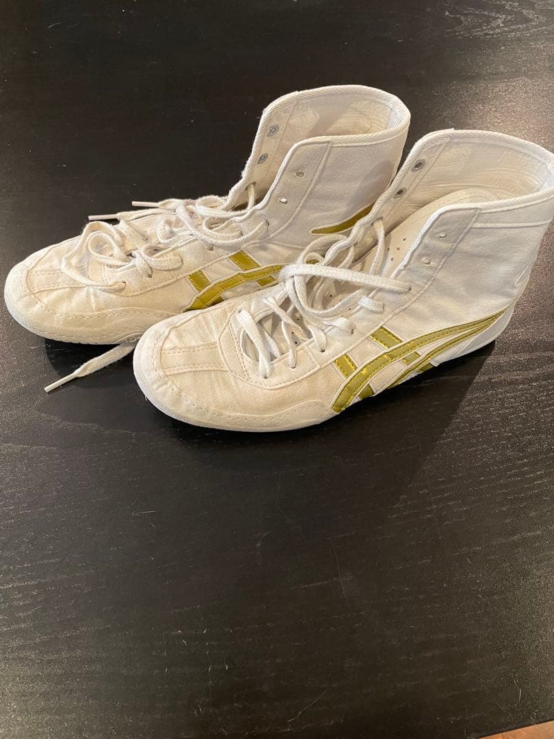 ASICS リングシューズ ホワイト/ゴールド