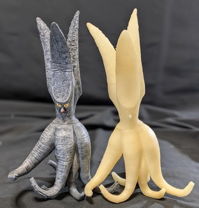 バイラス通常版＆蓄光版（エクスプラス）ソフビフィギュア２体セット