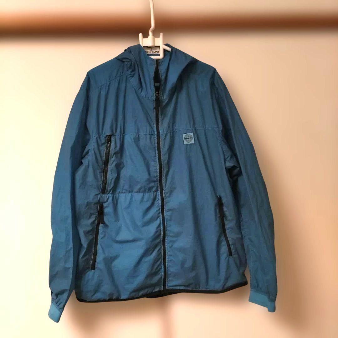 ストーンアイランド フード付きナイロンジャケット　サイズXL