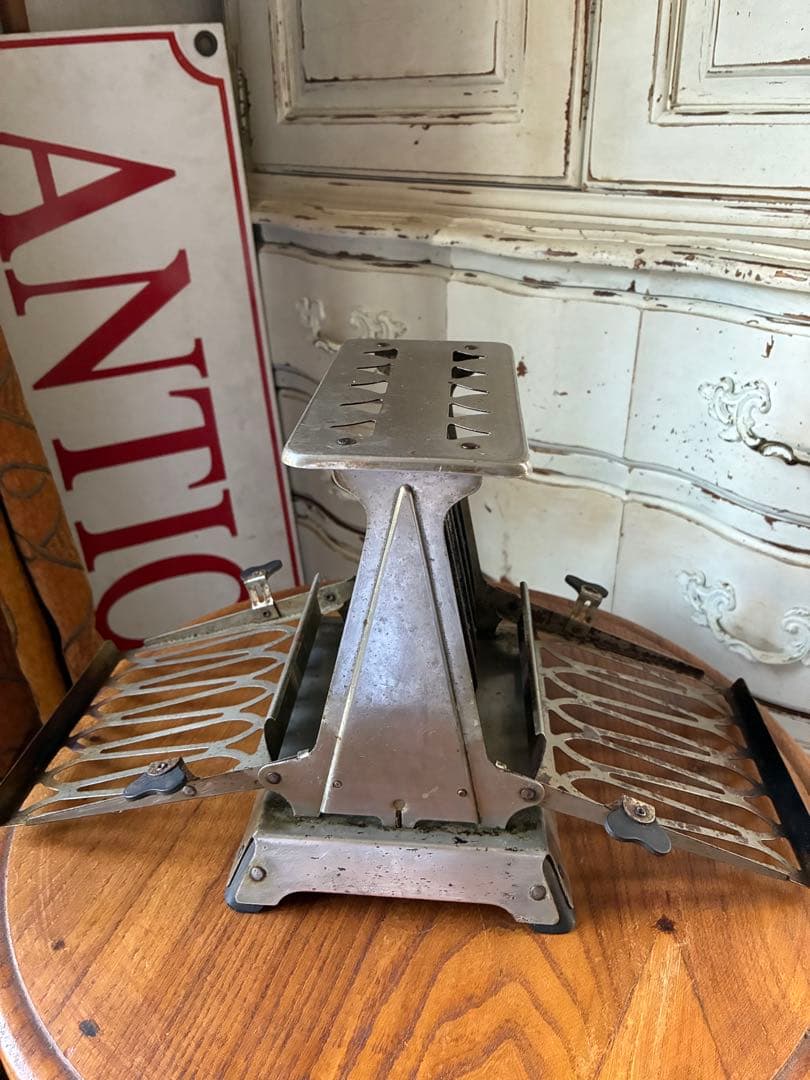 アンティーク　トースター　メタリック　美しい　メタルトースター　アメリカ30年代