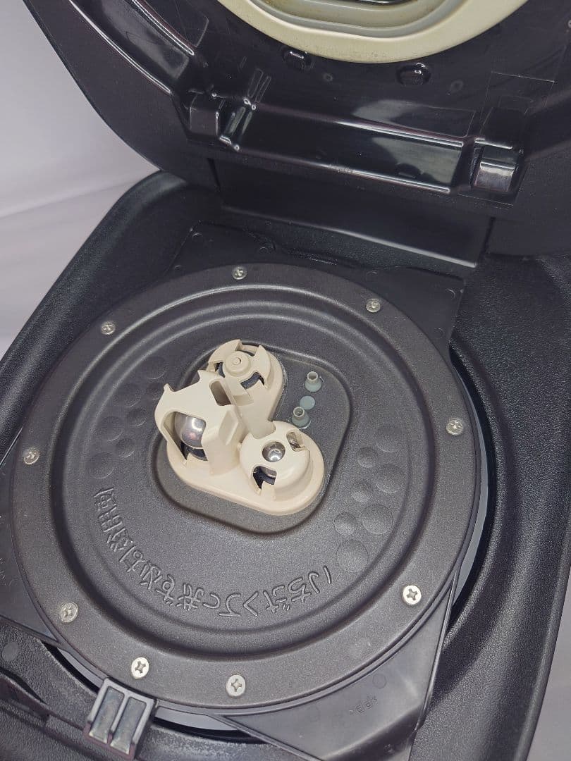 中古　TIGER土鍋圧力IH炊飯ジャー「炊きたて」JPJ-A060　3.5合炊き