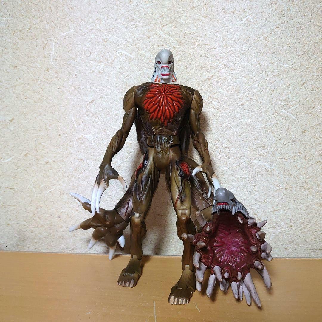 トイビズ バイオハザードウィリアム クレア ゾンビコップ レオン リッカー