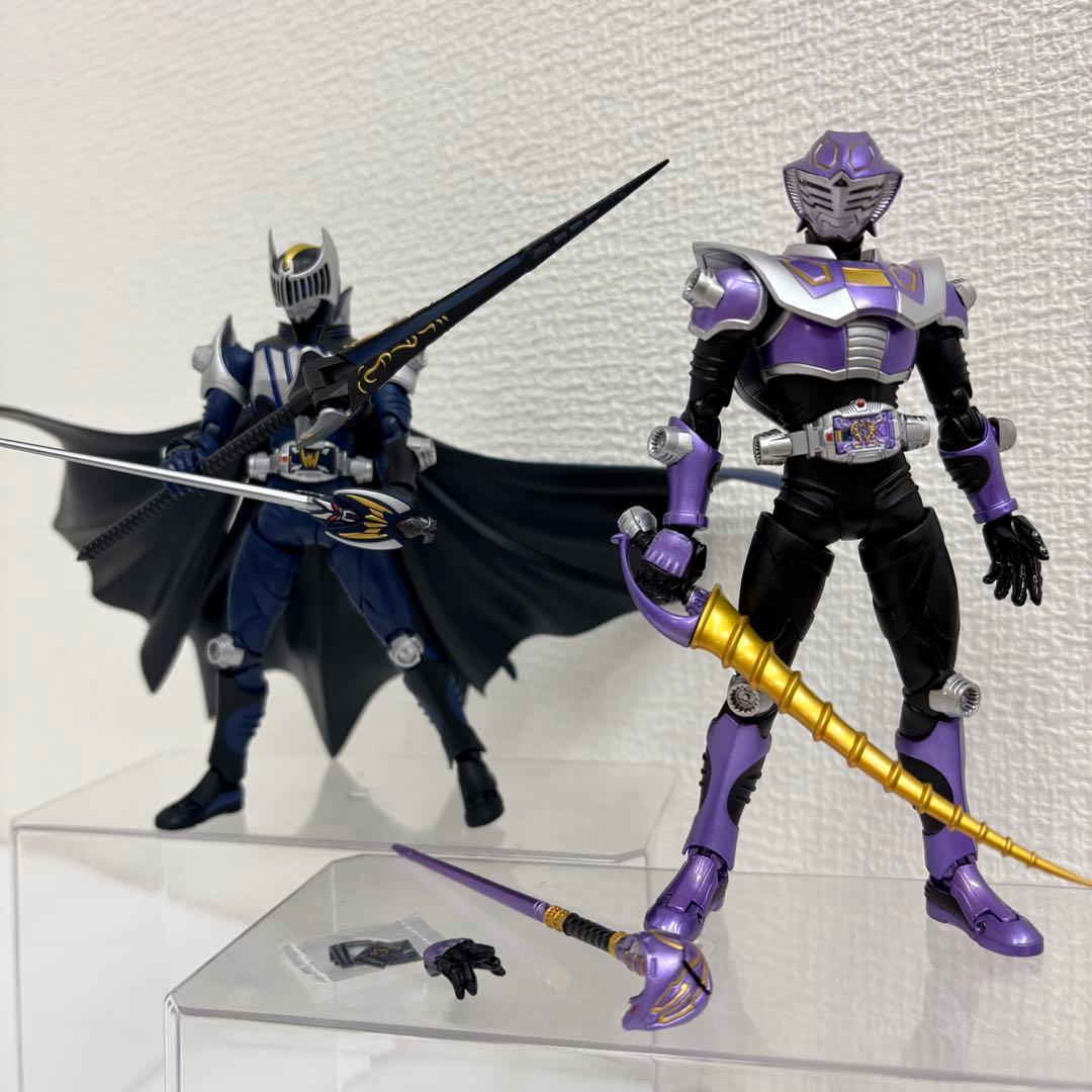 S.H.Figuarts 仮面ライダー王蛇&ナイト 2種セット