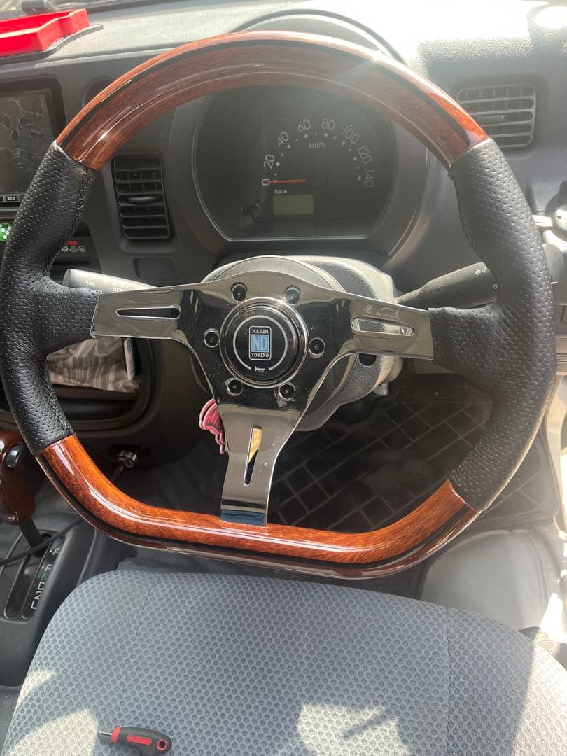 ウッドコンビステアリング！美品