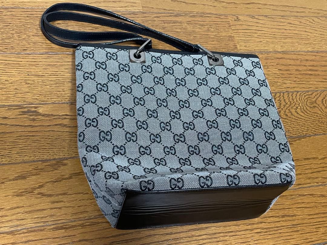 GUCCI レディース　バッグ