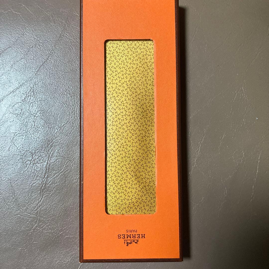 HERMES 花柄 ハンカチ イエロー