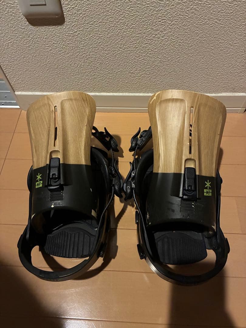 FLUX スノーボード ビンディング ブラック/ウッド