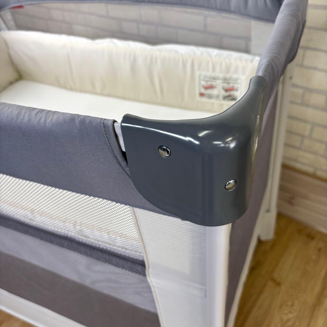 アップリカ　ココネルエアーAB グレーベア　ベビーベッド