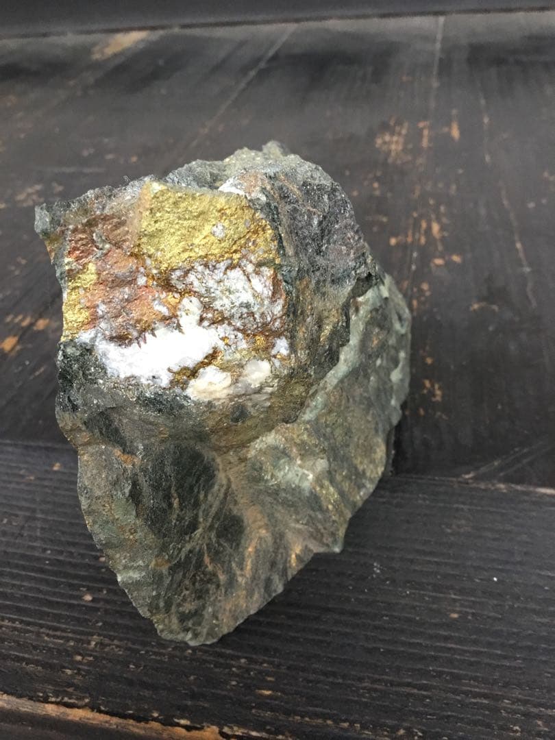 別子銅山産　自然石 国産　標本 鉱物標本　黄銅鉱