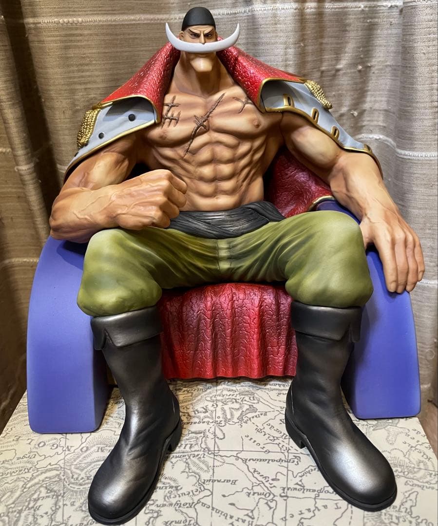 ワンピース　アーカイブコレクション　 白ひげ　フィギュア