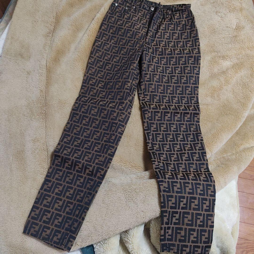 フェンディ　パンツ　ズッカ柄