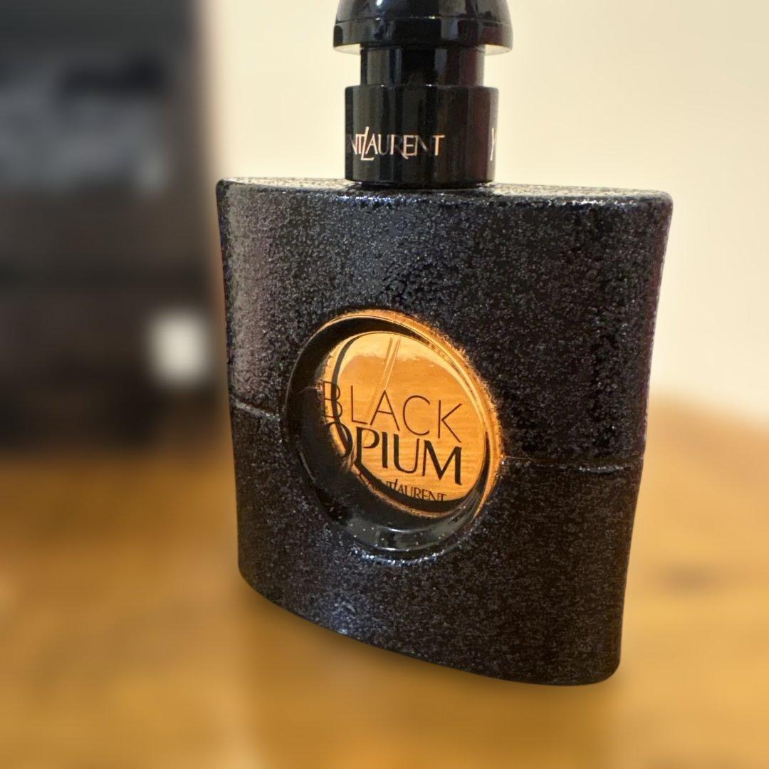 イブ・サンローラン　ブラック オピウム オーデパルファム　50ml