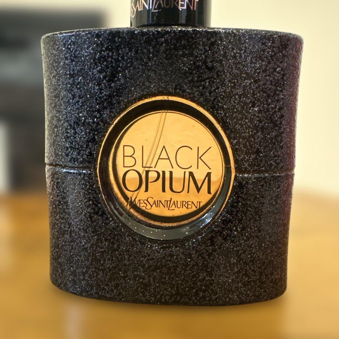 イブ・サンローラン　ブラック オピウム オーデパルファム　50ml