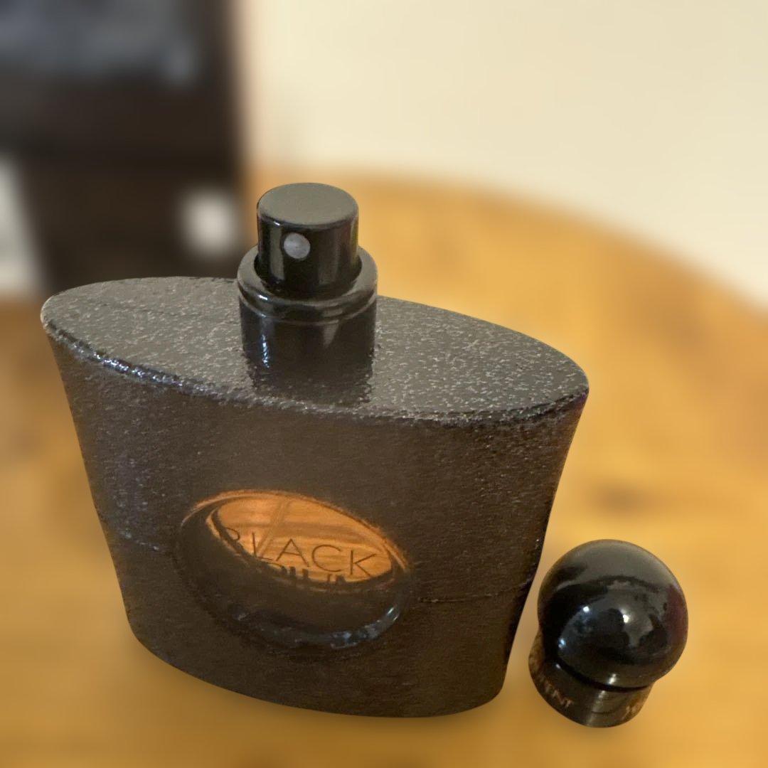 イブ・サンローラン　ブラック オピウム オーデパルファム　50ml