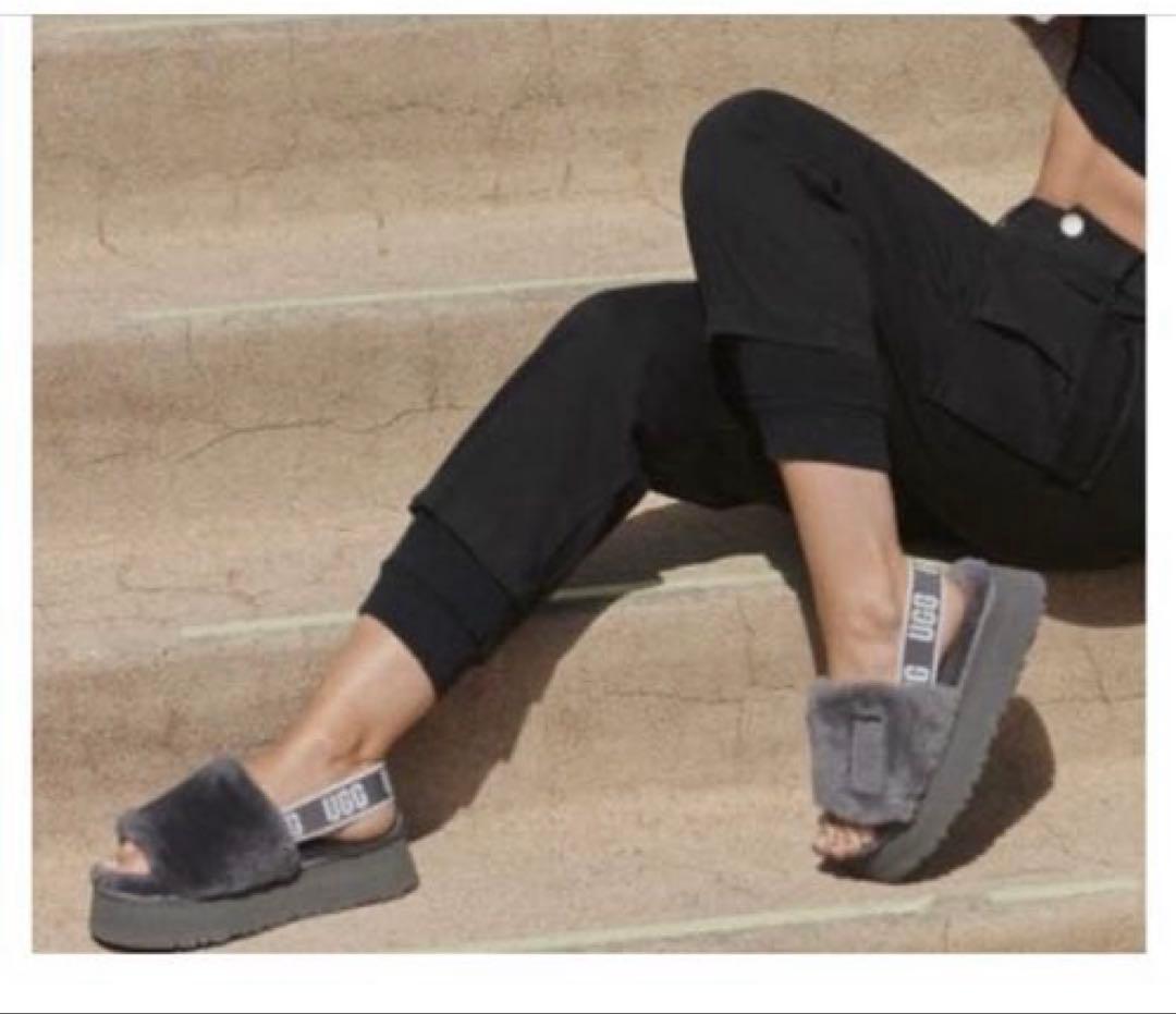 UGGディスコスライドサンダル