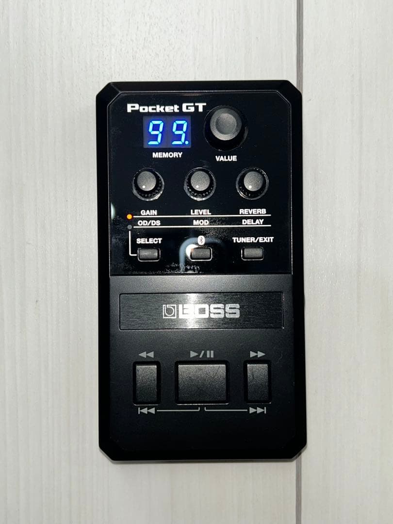 BOSS Pocket GT ポケットエフェクトプロセッサー　元箱等全て有り