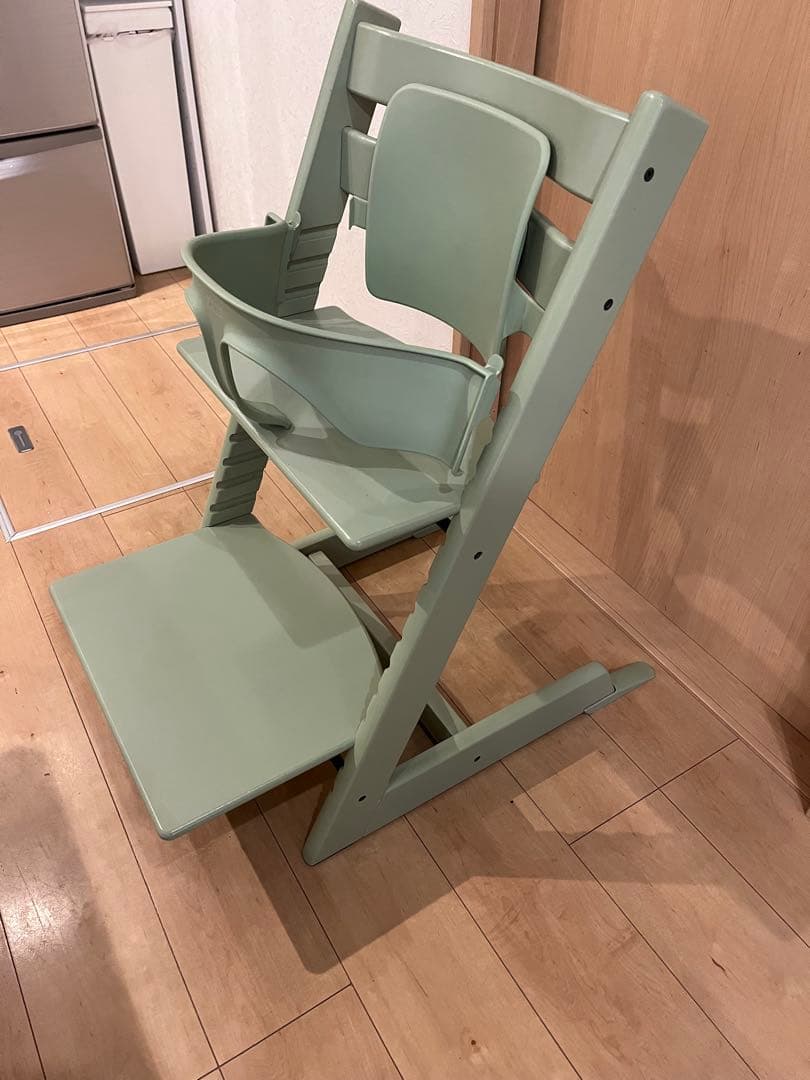 ストッケ　トリップトラップ　モスグリーン