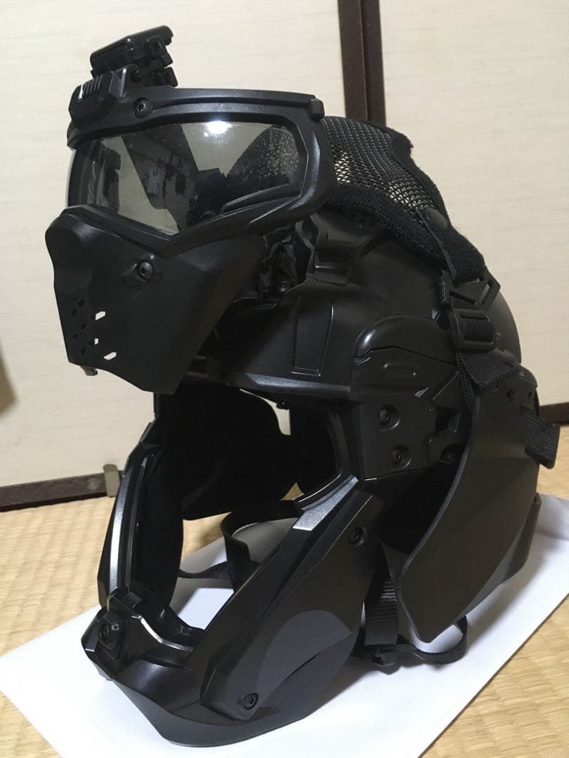 【一点モノ】　SF風　タクティカル ヘルメット カスタム品