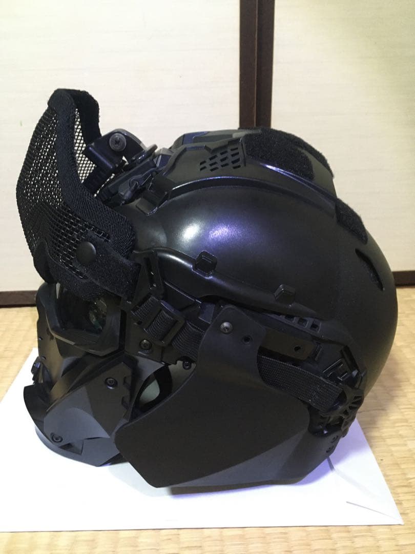【一点モノ】　SF風　タクティカル ヘルメット カスタム品